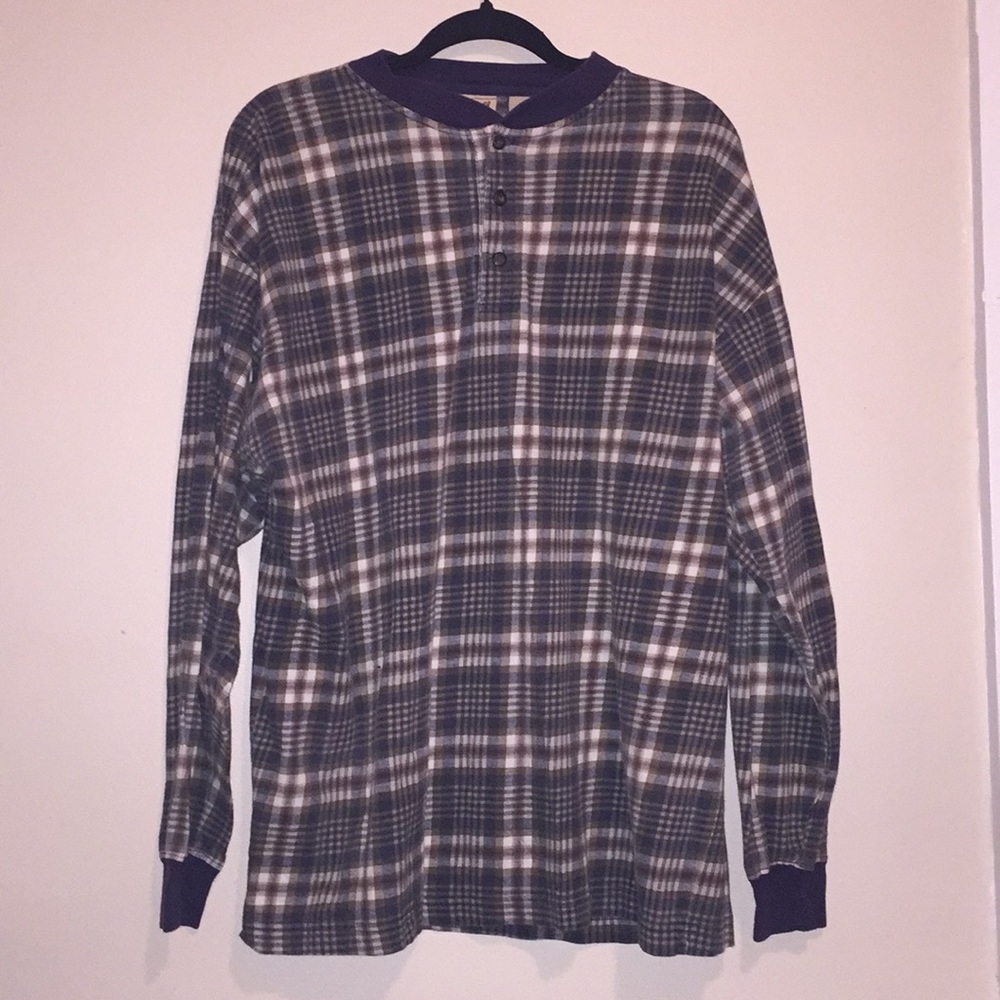 Long-sleeved plaid shirt